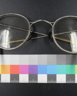 Brille 1940 verziert