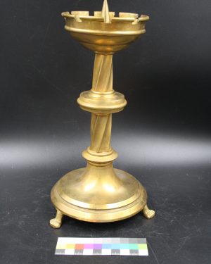 Altarleuchter gedreht